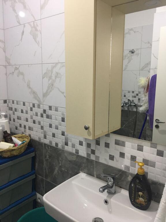 Jepet Me Qera Apartament 2+1+2 Tualete +1 Ballkon