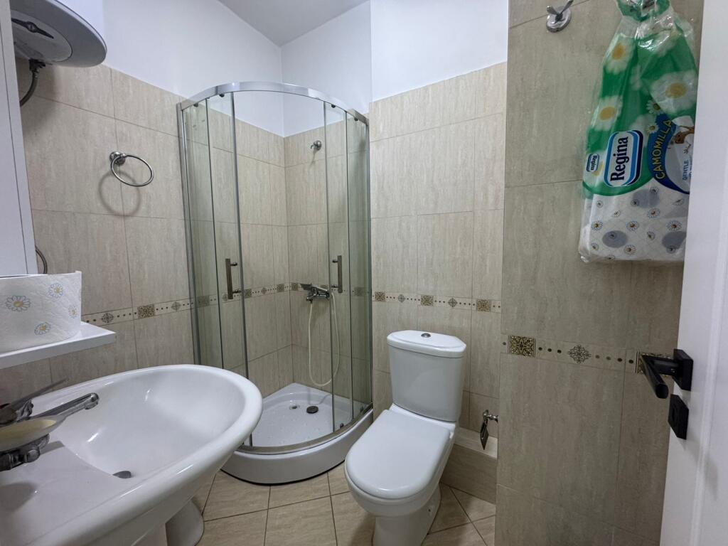 Apartament 2+1, Astir!