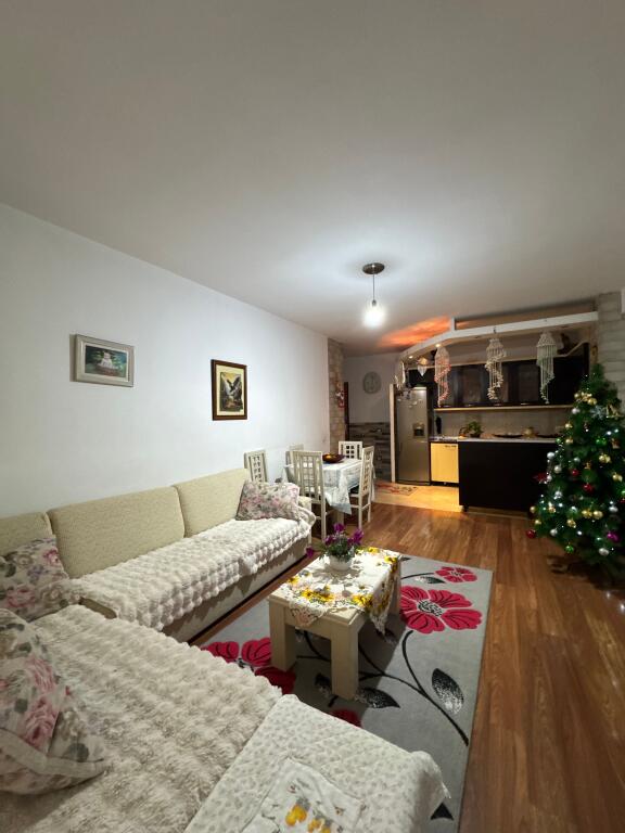 Apartament 2+1 me qera