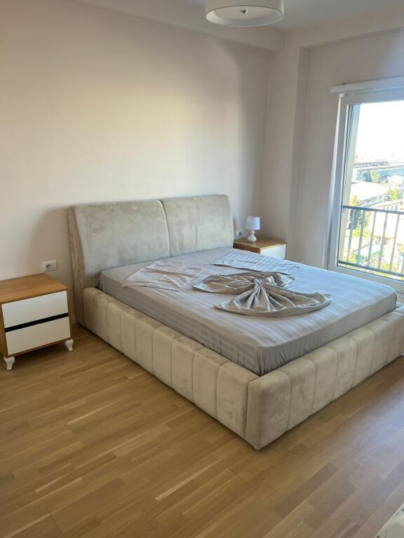 Jepet me qera apartament 1+1 në Kompleksin Panorama