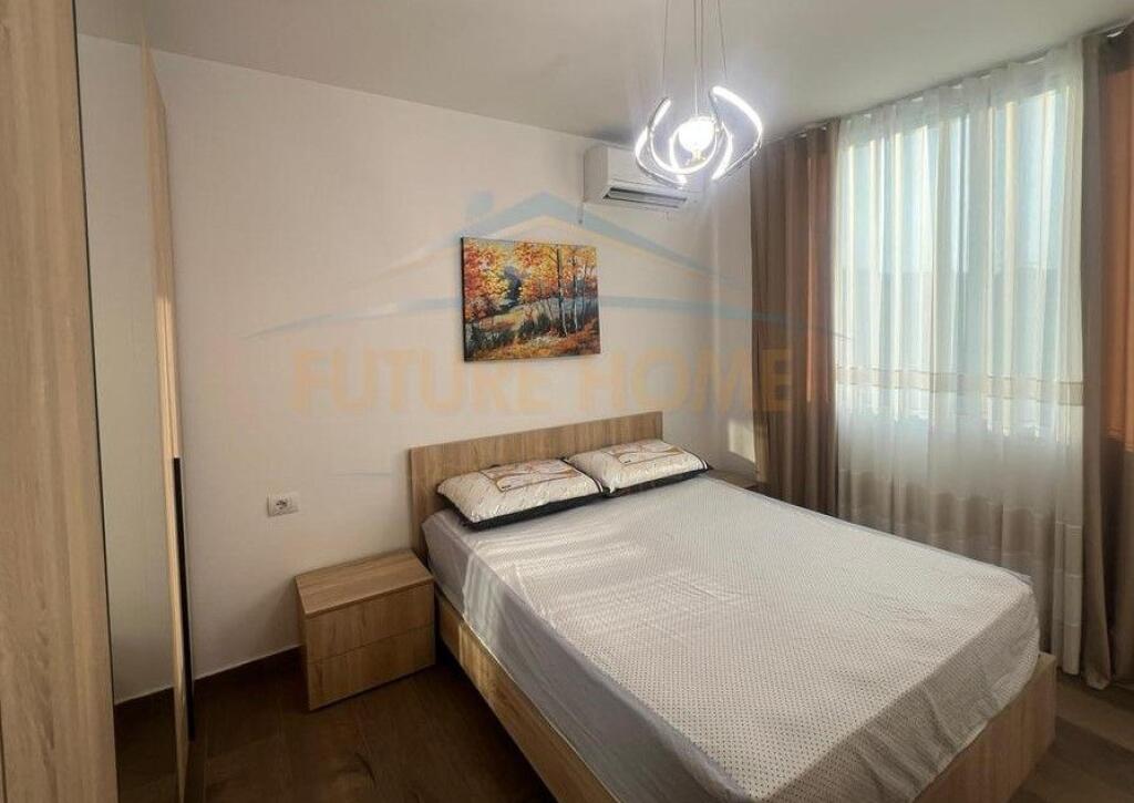 For rent, Studio apartment, Wilson Square, Tirana