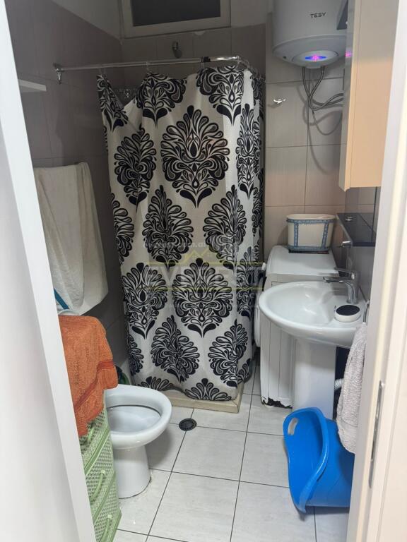 OCCASIONE! Monolocale in affitto ad Astir. Prezzo 250 Euro.