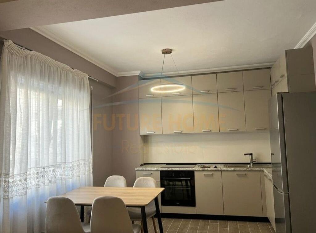 Qera, Apartament 2+1+Parkim, Kodra e Diellit, Tiranë