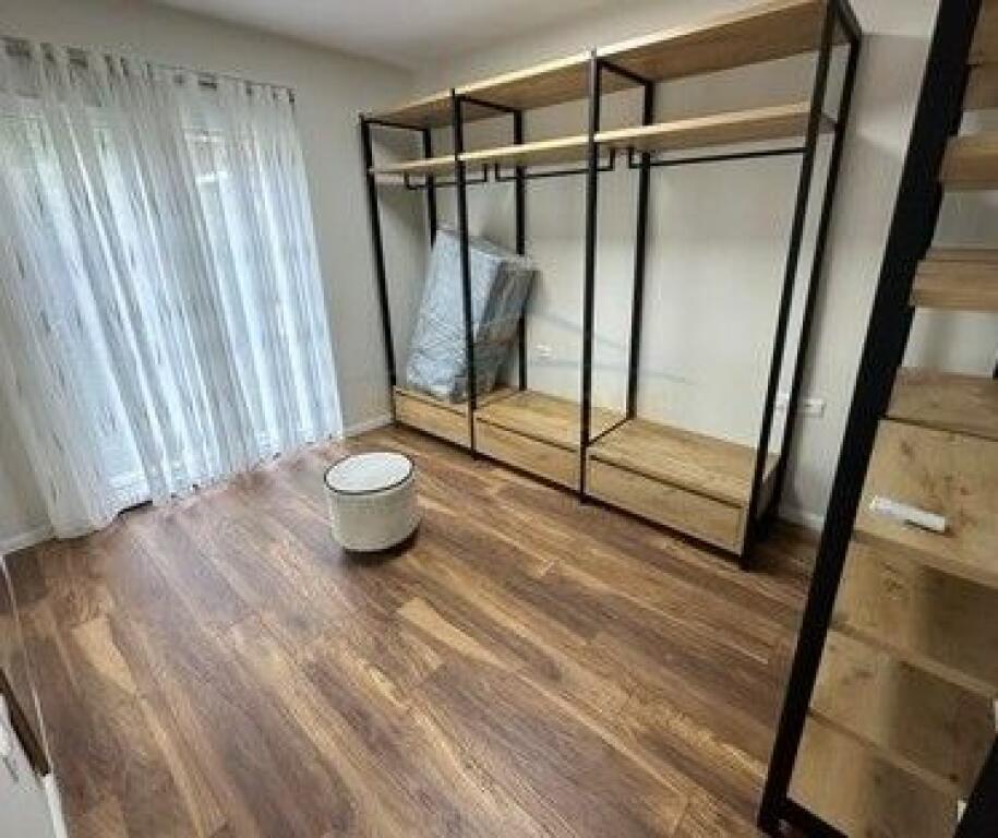 Affitto, Appartamento 2+1+Posto auto, Lago Secco, Tirana.