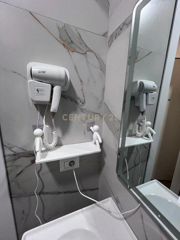 APARTAMENT 1+1 ME QIRA| MYSLYM SHYRI- pranë Rrugës së Kavajës