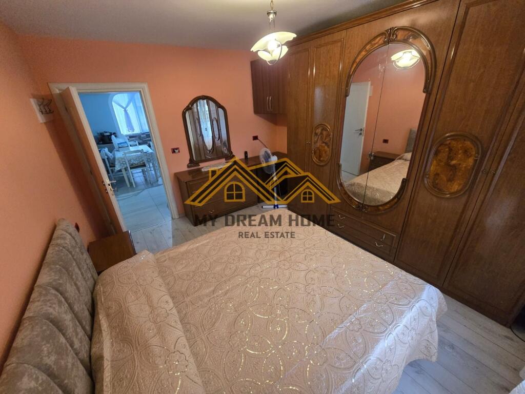 JEPET ME QERA APARTAMENT 2+1 TEK PALLATI I SPORTIT