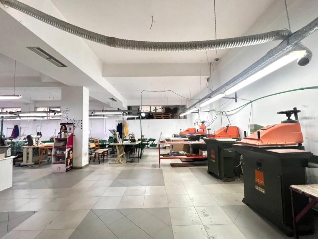 🔥 SHITET AMBIENT KOMERCIAL BUZË RRUGE KRYESORE (📍Tufinë) – OKAZION (1,178€/m2)🔥 ||  290,000€