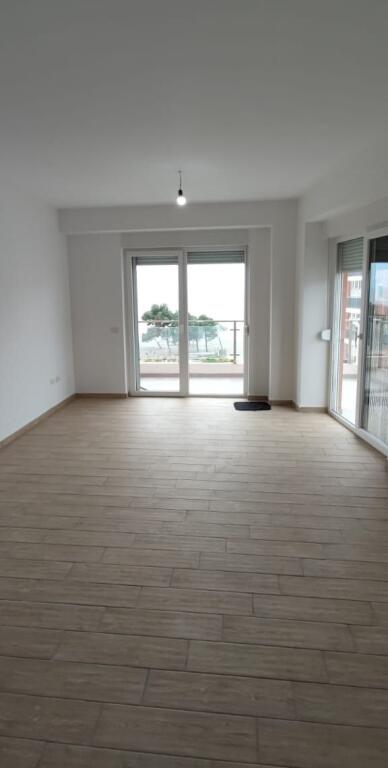 📌 Shitet apartament 1+1 – Shengjin