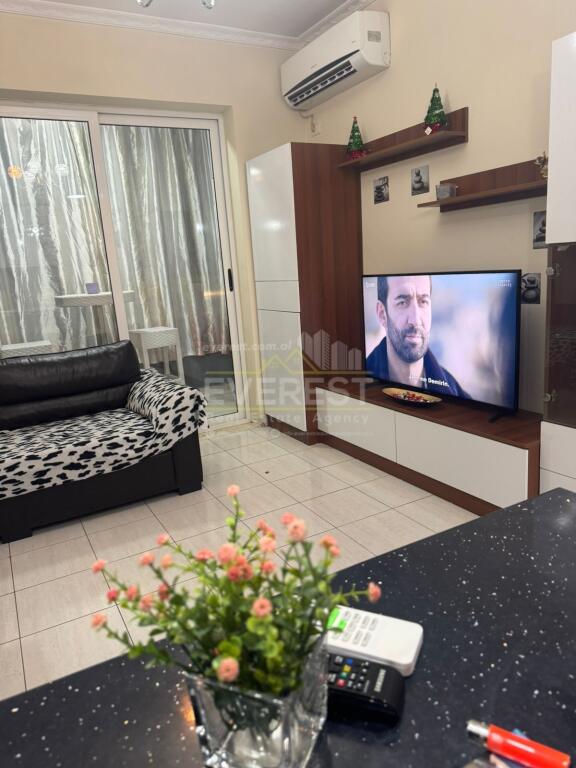 OCCASIONE! Monolocale in affitto ad Astir. Prezzo 250 Euro.