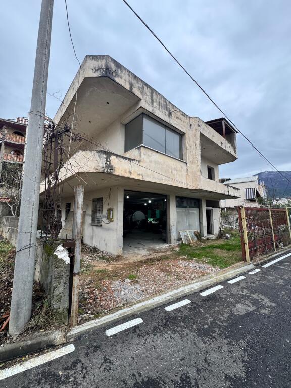 🏡 VENDESI PRIVATA SU DUE PIANI IN VENDITA – KODRA E PRIFTIT