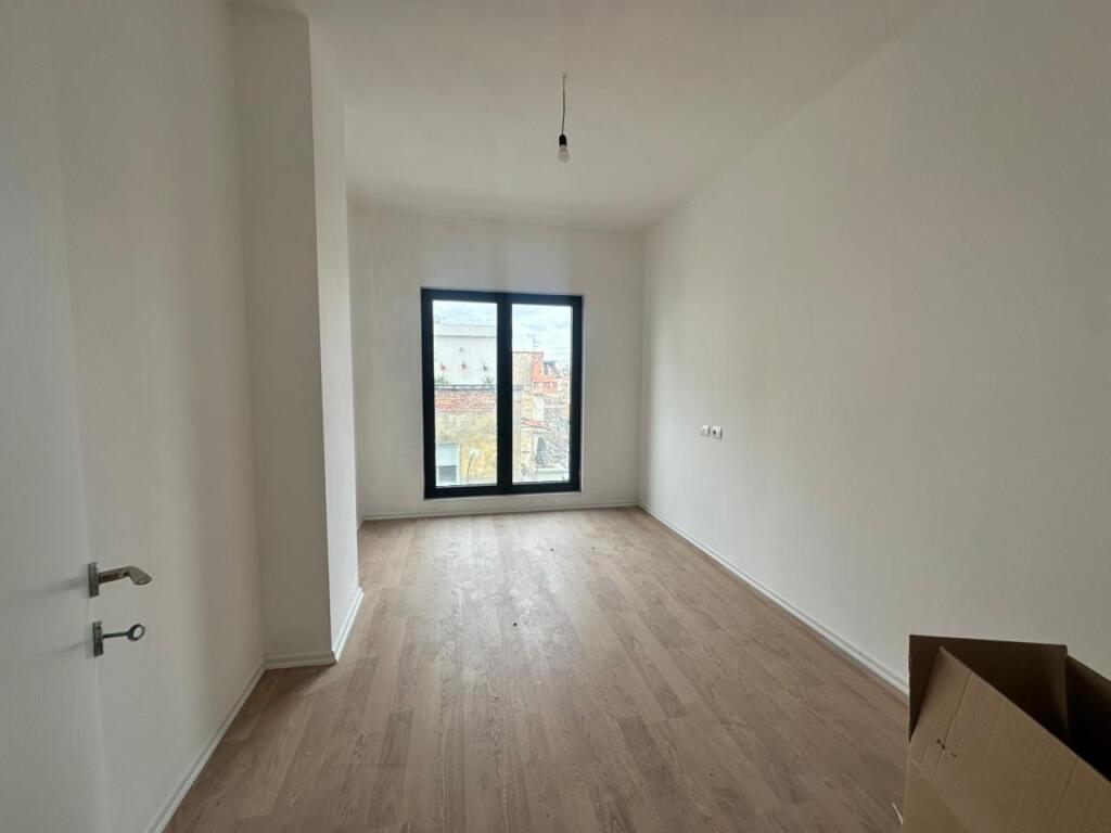 Apartament 2+1 per shitje, Rruga e Barrikadave,ndertim i ri