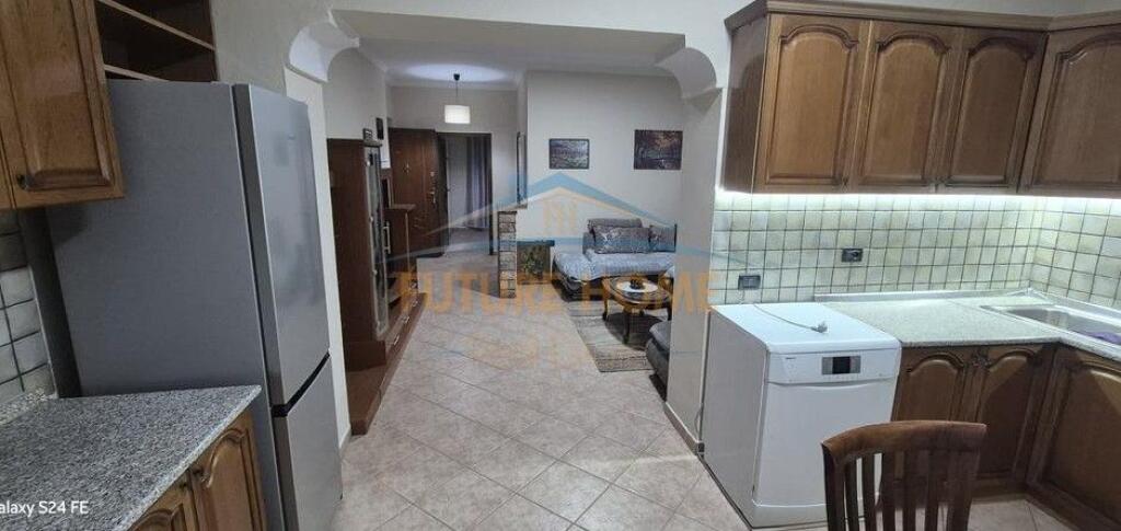 Affitto, Appartamento 1+1, Nuovo Mercato, Tirana