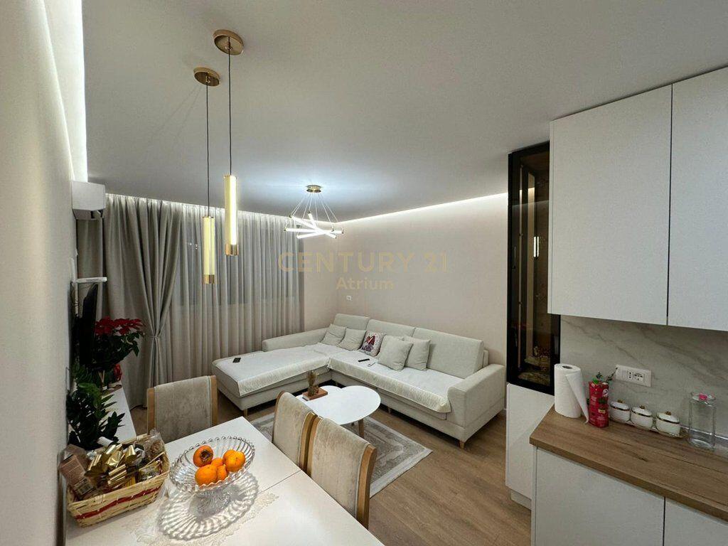 Appartamento 1+1+Posto Auto in vendita a Shkoze