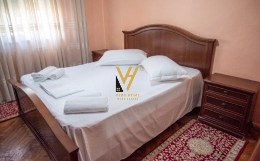 JEPET APARTAMENT 3+1 ME QIRA TE PAZARI I RI 750 EURO