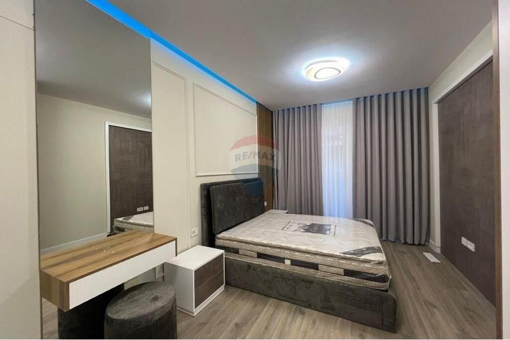 Appartamento 2+1+2 In Affitto In Centro !