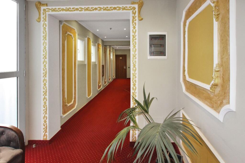 Shitet hotel ne Qender te Tiranes