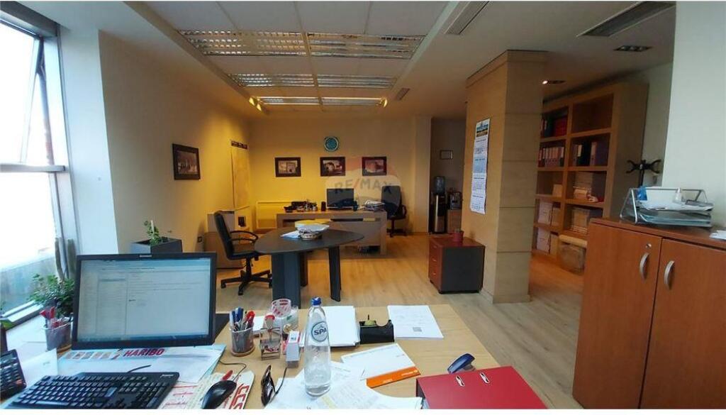 For sale - Office 60 m2 on Elbasanit street