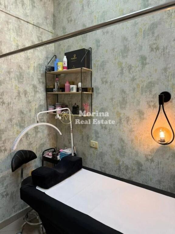Rent | Business Premises | Kavaja Street | 300 €/month