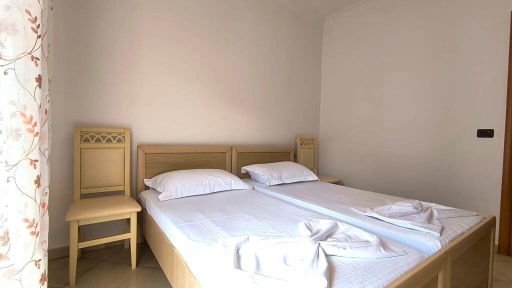 Apartament shume i madhe ne Lungomare