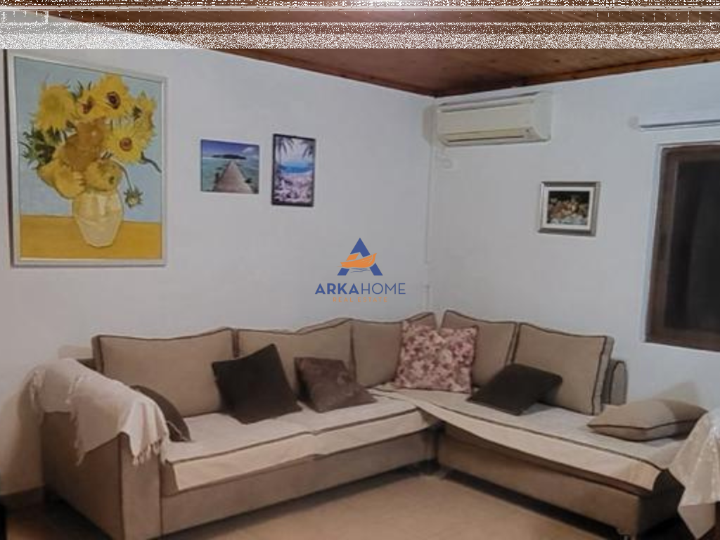 AFFITTASI APPARTAMENTO 2+1+BALCONE "VIA HALIT BEGA, SCUOLA UNITA" 400 EURO