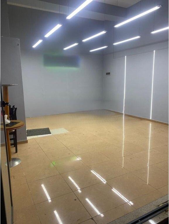 LOCALE COMMERCIALE IN AFFITTO PRESSO IL COMPLESSO HALILI! 450 € /Mese