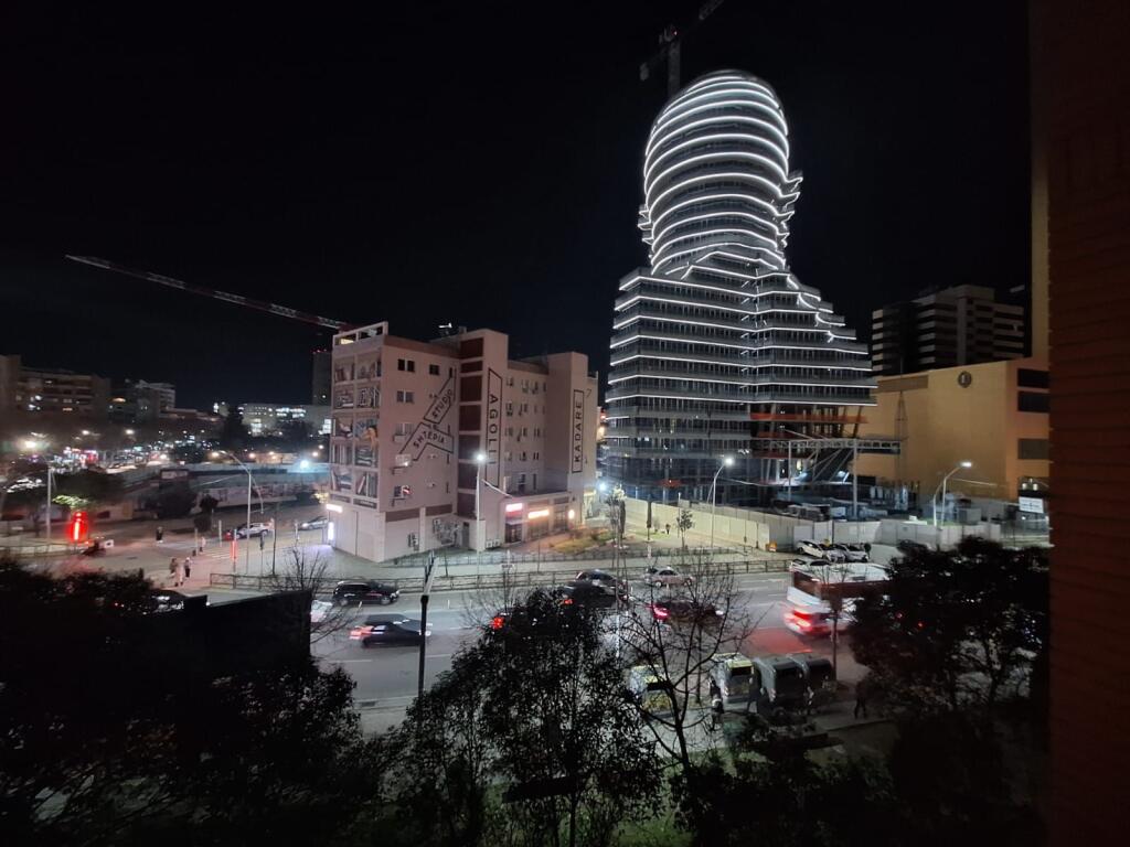 🏢 Appartamento/ufficio in affitto vicino al centro di Tirana