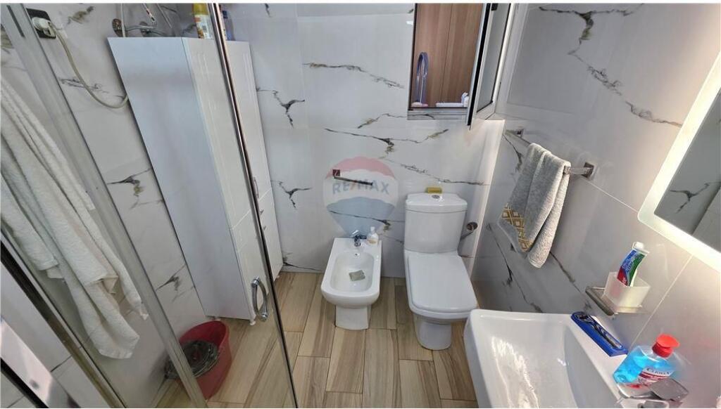 ✨ Apartament 2+1+2 për Shitje – Bulevardi “Ismail Qemali”, Vlorë