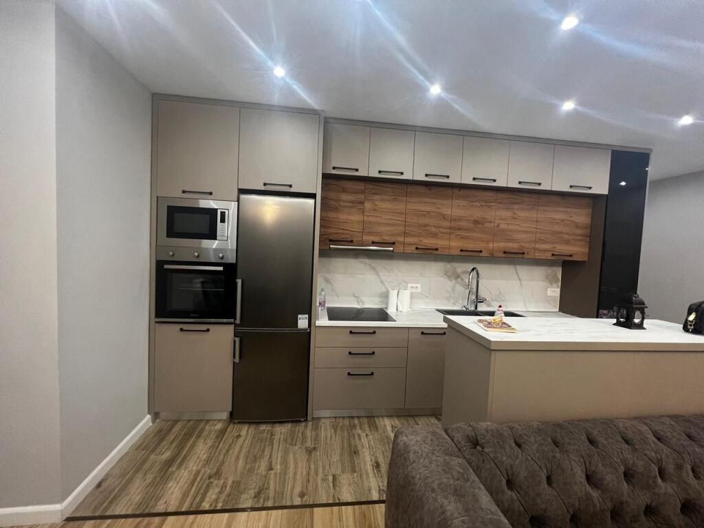 Shitet Apartament 2+1+2 – Vollga Durres