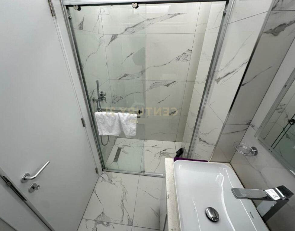 In vendita, Appartamento 1+1+ Posto Auto, Shkozë