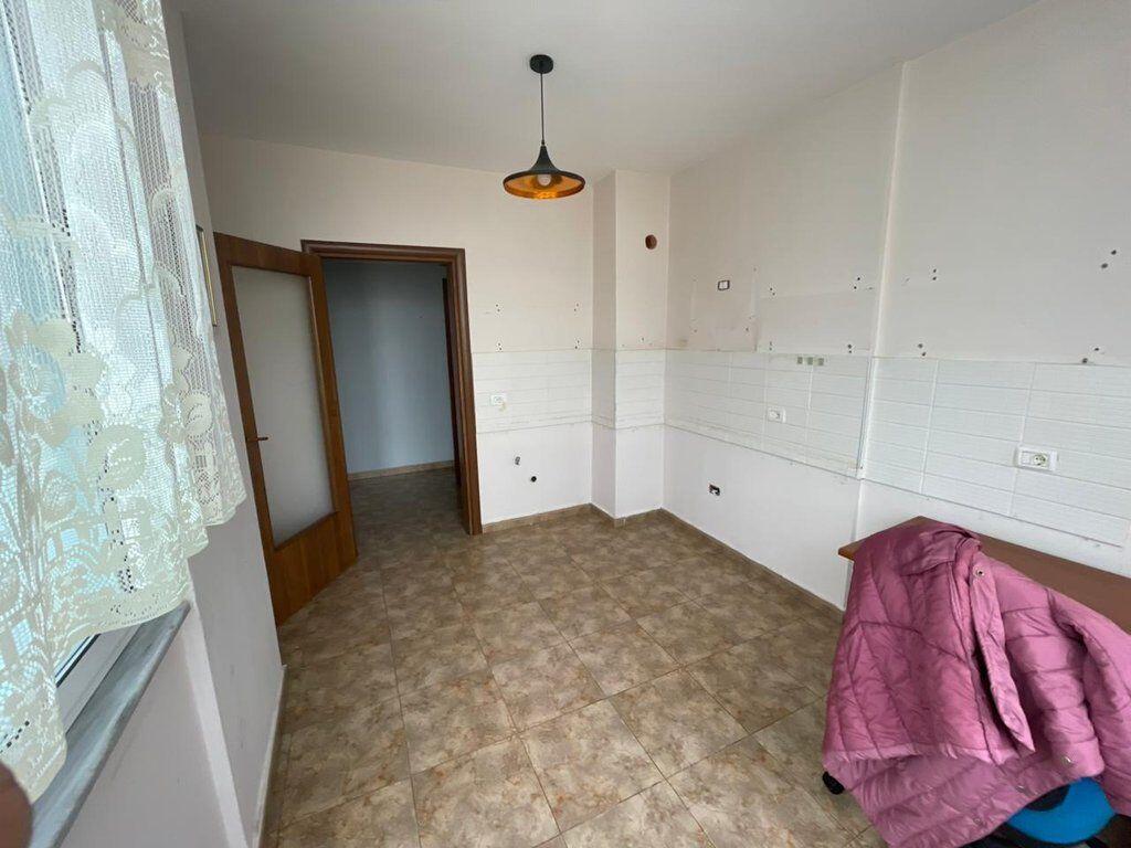 Affitto, Appartamento 2+1, (Per Ufficio) Ex Esposizione, Tirana