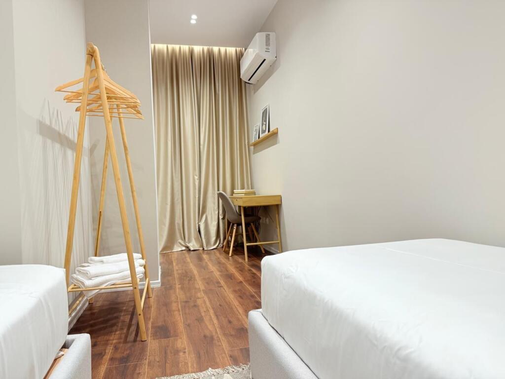 Apartament 2+1, Rruga e Kavajes!