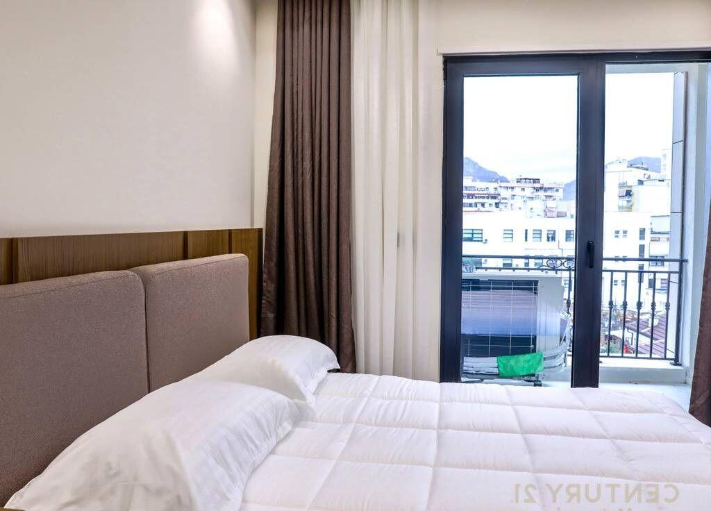 Jepet me Qira Apartament 2+1+Post Parkimi në Qendër të Tiranës