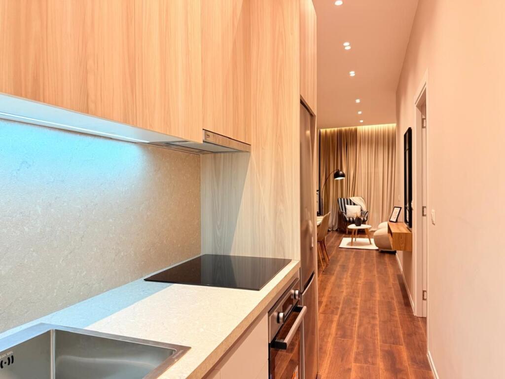 Apartament 2+1, Rruga e Kavajes!