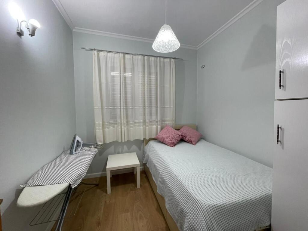 Apartament 2+1 me Qira tek Rruga Durresit
