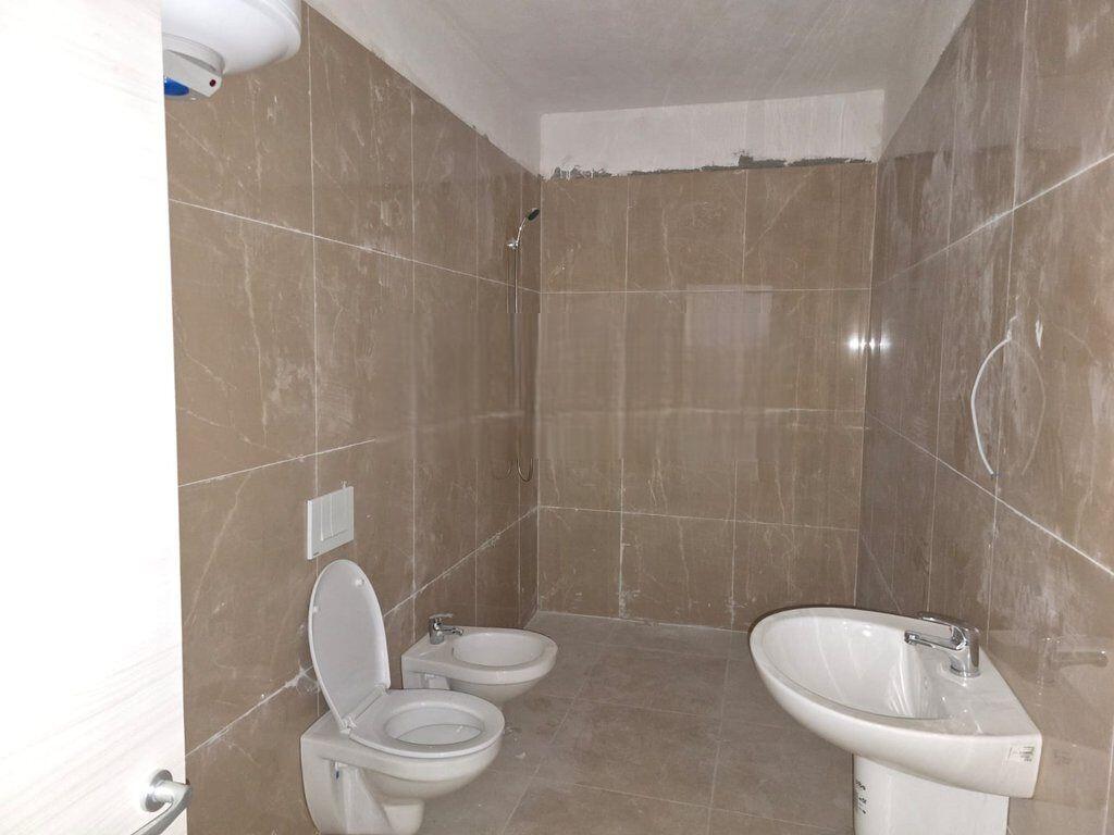 Shitet apartament 1+1 tek E-88 Rr. Dritan Hoxha