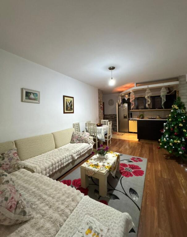 Shitet Apartament 2+1 – Unaze e Re Astir