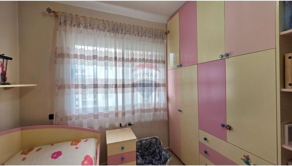 Apartament 3+1+2 për Shitje – Rruga e Çipajve, Vlorë