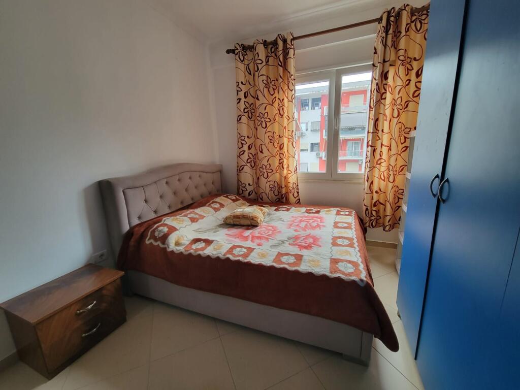 Apartament 1+1 me qera Tirana Golden Park