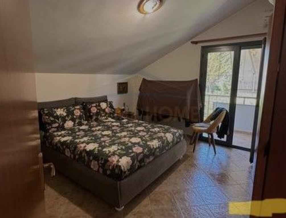 Shitet, Vilë Individuale, Golem , Durrës