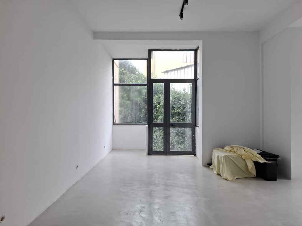 ZYRË ME Qira ,Open Space:📍 Qendër/ Fillim Rrugës Durrësit ( fiks mbrapa dyanit të luleve) 110 m2 || 780 euro🔥