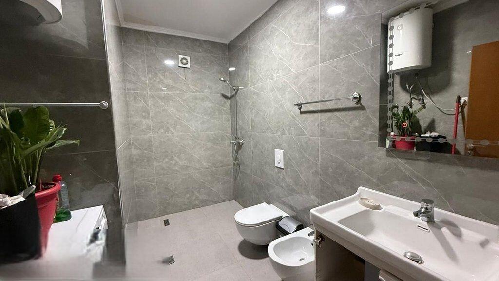 Shitet apartament 2+1 ne don Bosko