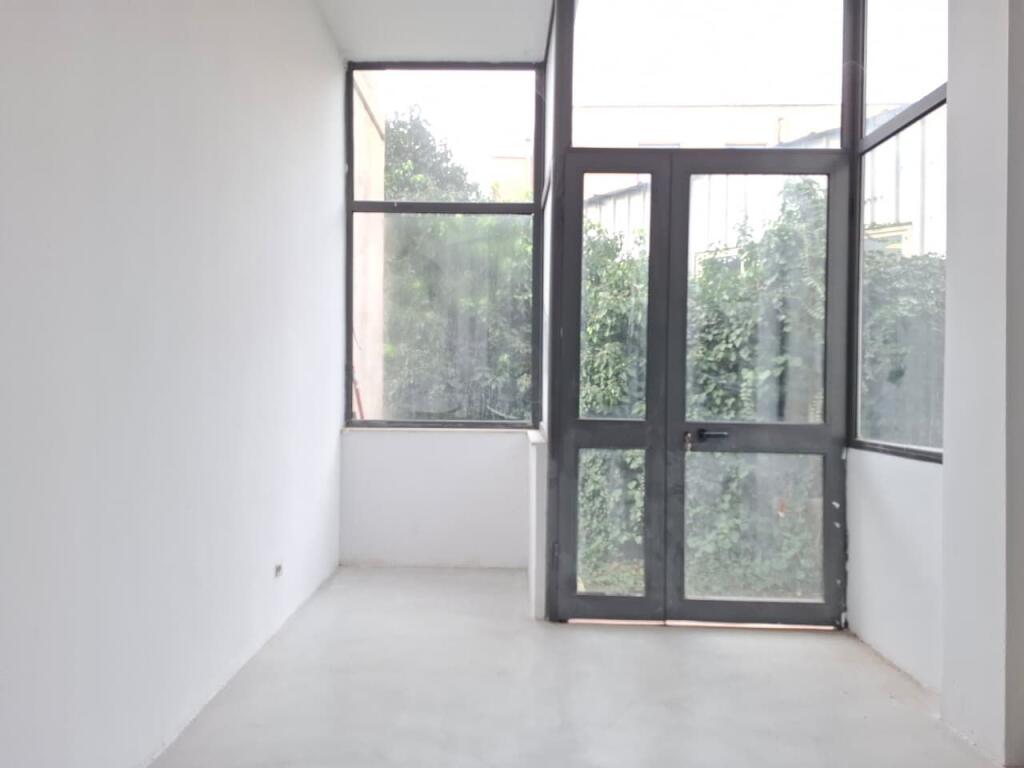 ZYRË ME Qira ,Open Space:📍 Qendër/ Fillim Rrugës Durrësit ( fiks mbrapa dyanit të luleve) 110 m2 || 780 euro🔥