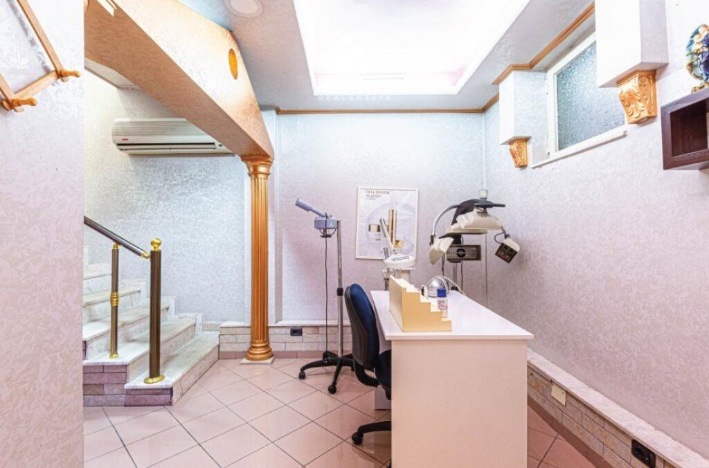 Shitet: Ambient me 2 Kate 📍Mine Peza/Rr. Durresit || (450,000 €) Super Location, Afer Qendres