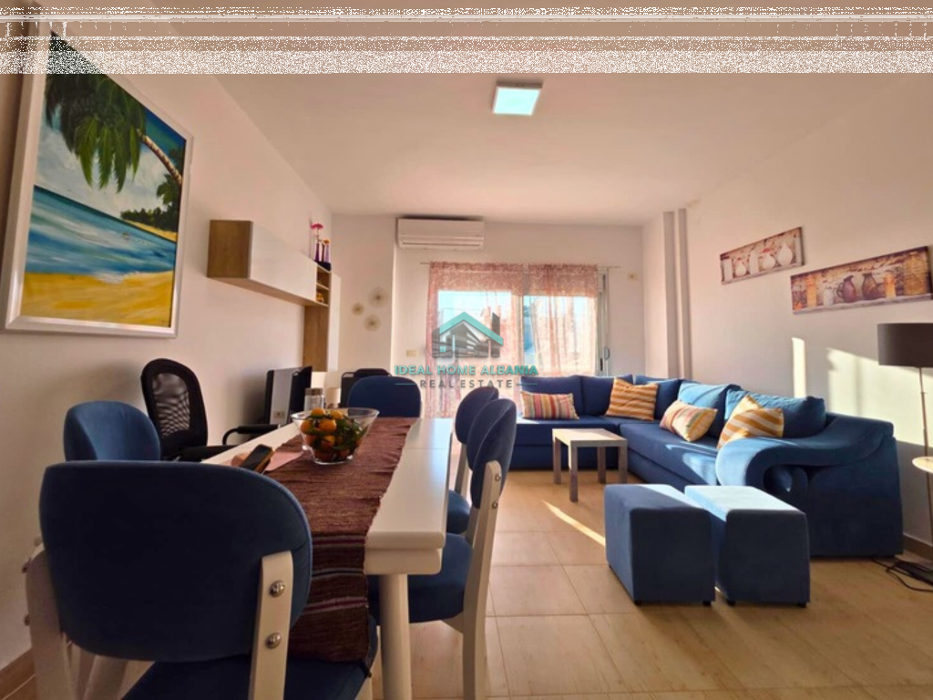 Apartament 2+1+2 për Shitje – Kati i Sipërm, Lungomare, Vlore.