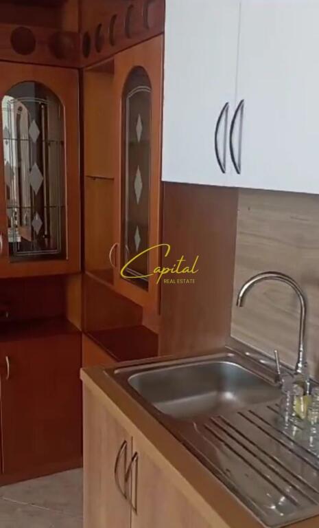 GARSONIER ME QIRA 40 M2 ISH TREGU ELEKTRIK 30.000 LEKE