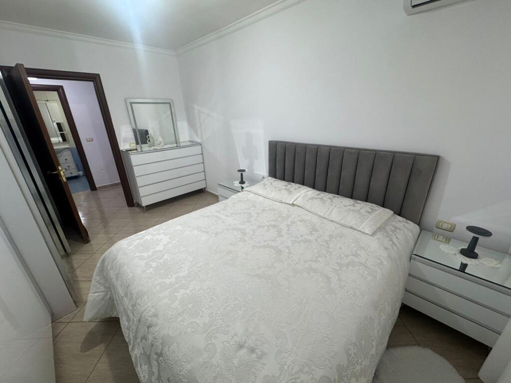 🏡Jepet me qira apartament 2+1 📍 Adresa: Rruga Jordan Misja💰 Çmimi: 70,000 lekë / muaj