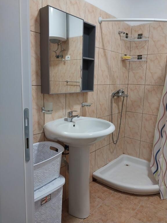 Appartamento 1+1 in affitto sopra il Comune vicino al Sottopassaggio!