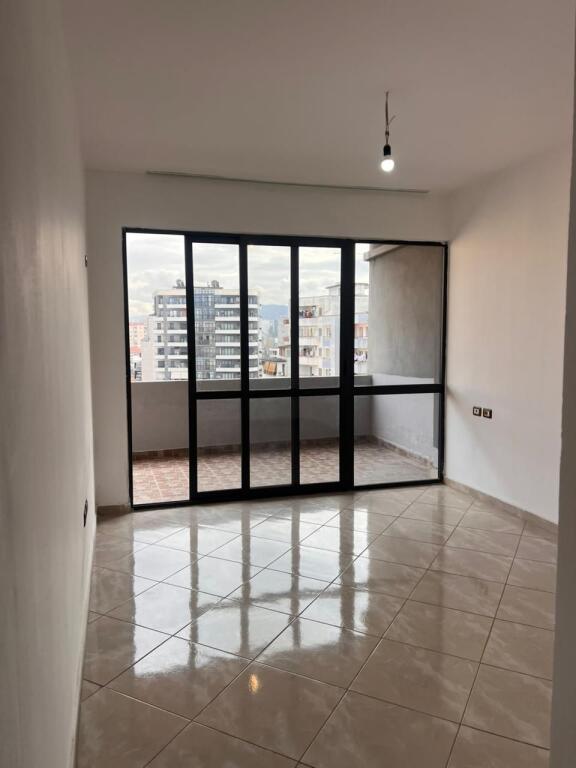 Apartament me qera - Astir