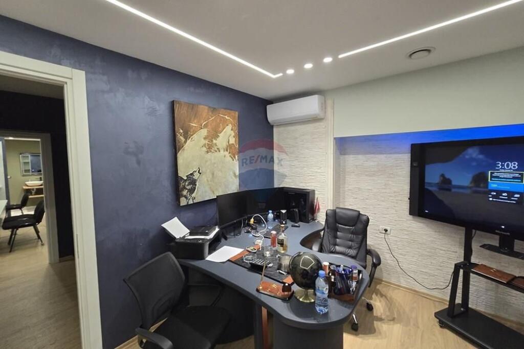 SHOP FOR SALE - NEAR KRISTAL CENTER, PARISIT MUNICIPALITY