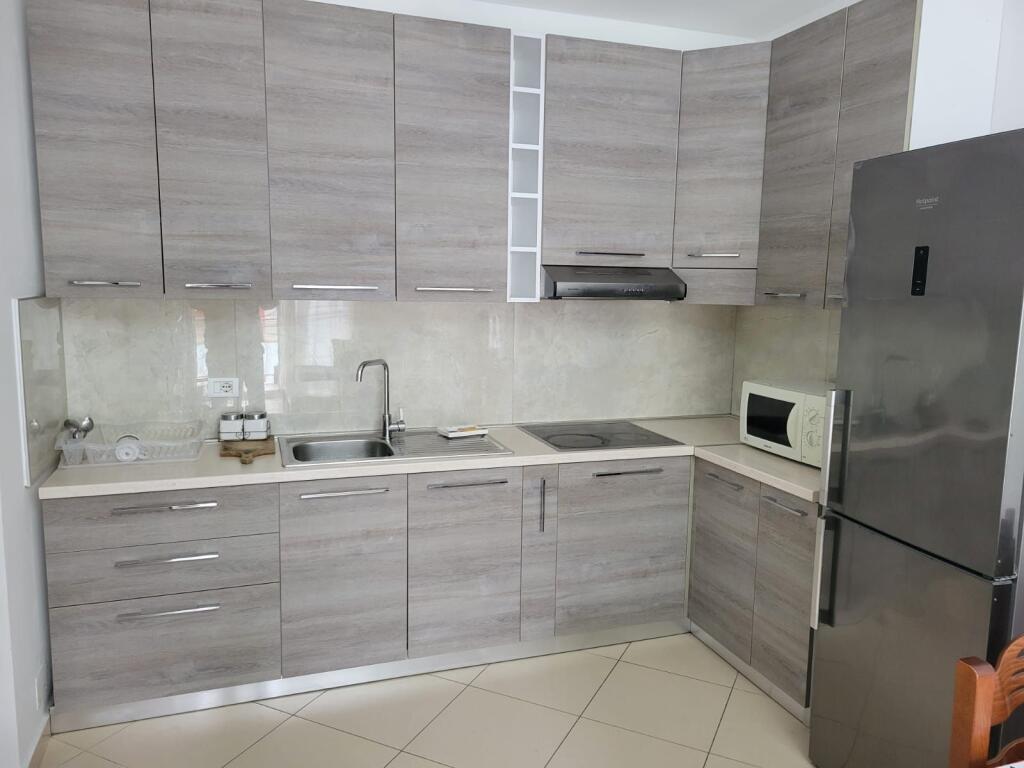 Apartament 1+1 me qera Tirana Golden Park
